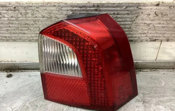 Volvo V70 Rear/tail lights 30698984 0094310231