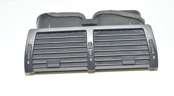 BMW X5 E53 Dash center air vent grill 8402221