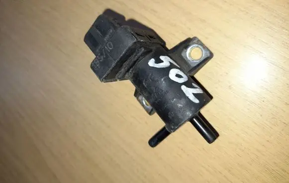 Renault Master III Turbo solenoid valve 8200762162