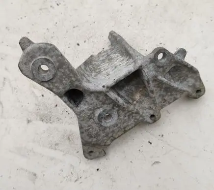 Peugeot 407 Engine mounting bracket 9656392880