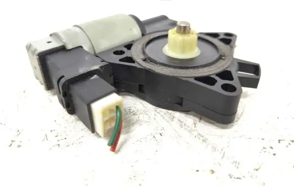 Mazda 2 Rear door window regulator motor GJ6A5858X TN784X21 CM011730