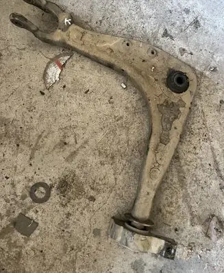Citroen C5 Front lower control arm/wishbone