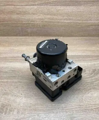 Chrysler Pacifica ABS Pump P04721106AD