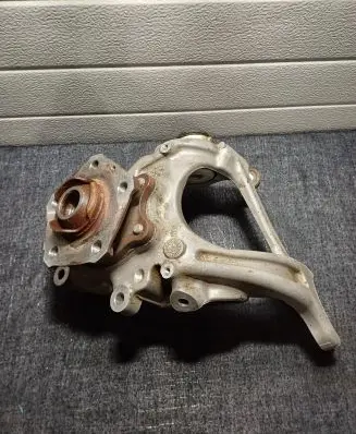 Porsche Macan (95B) Rear wheel hub spindle/knuckle 8R0505436C