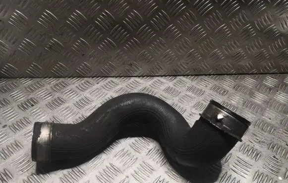 Mercedes-Benz C W203 Intercooler hose/pipe 2035283382 A2035283382