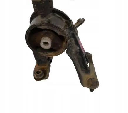 Toyota C-HR I Engine mounting bracket