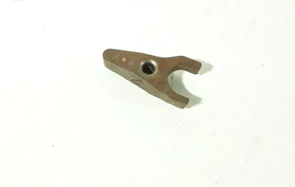 Toyota Avensis T250 Fuel Injector clamp holder 