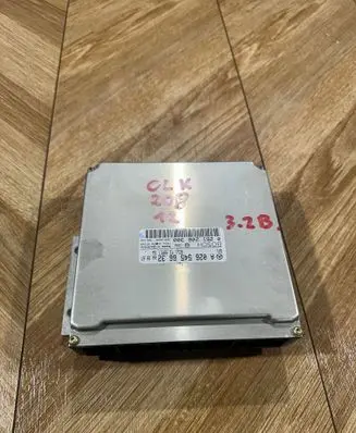 Mercedes-Benz CLK A208 C208 Engine control unit/module A0265456632 0261206300