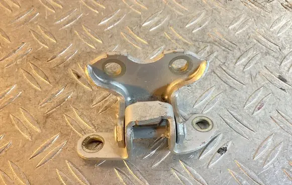 Lexus RX 450H Rear door upper hinge 