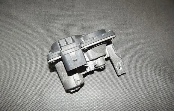 Audi A3 S3 8V Intake manifold valve actuator/motor 5Q0253691D