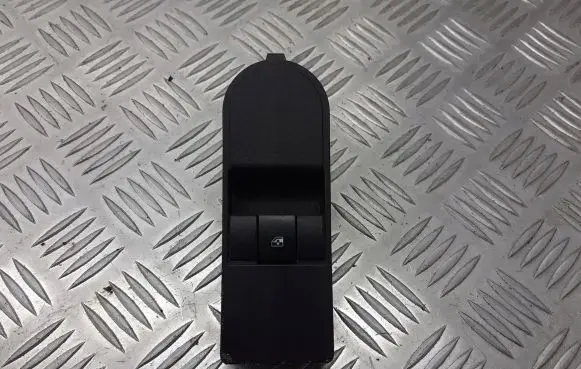 Opel Astra H Quarter vent window switch 13228709