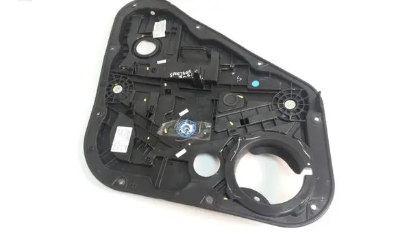 KIA Sportage Rear window lifting mechanism without motor