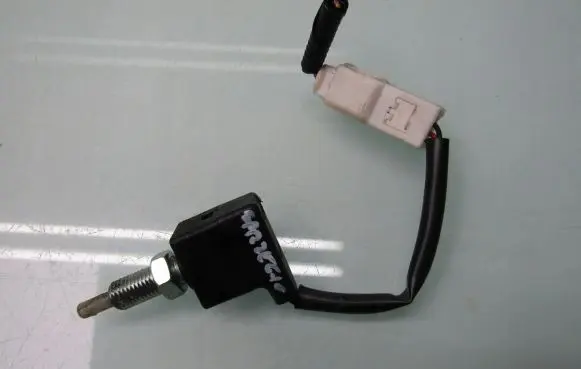Clutch pedal sensor