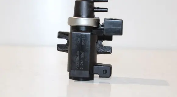 BMW 5 E60 E61 Turbo solenoid valve 722796