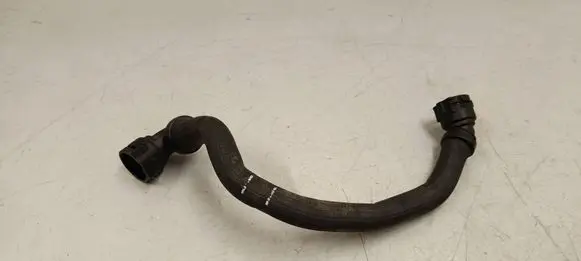 BMW i5 G60 Engine coolant pipe/hose 9886634