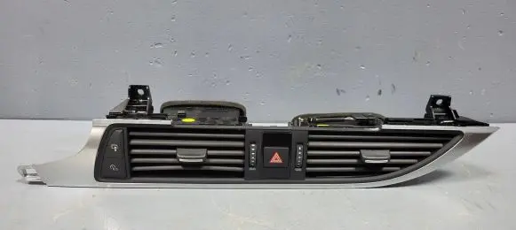 Audi A6 C7 Dash center air vent grill 4G1820951