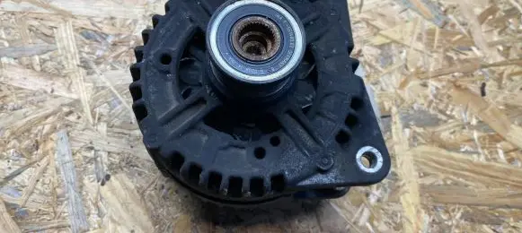 Audi A6 S6 C6 4F Generator/alternator 0107546333
