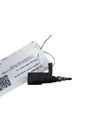 Volkswagen PASSAT B8 Coolant temperature sensor 03F919501B