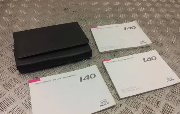 Hyundai i40 Owners service history hand book 