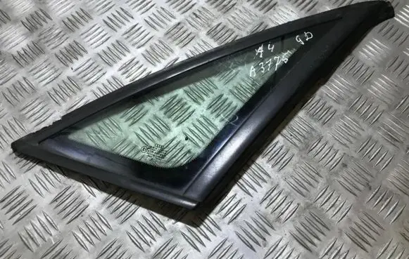 Audi A4 S4 B5 8D Rear side window