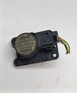Citroen DS5 Air flap motor/actuator Z5509001 HAD36004A 2201135C