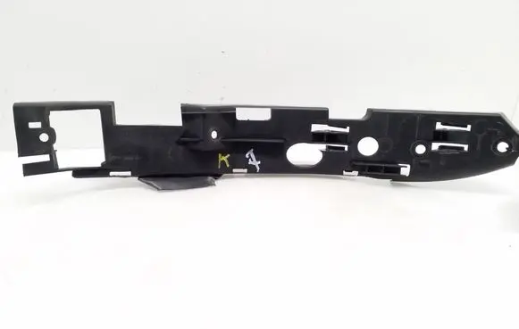 Volkswagen Touareg I Front bumper mounting bracket 7L6807183C