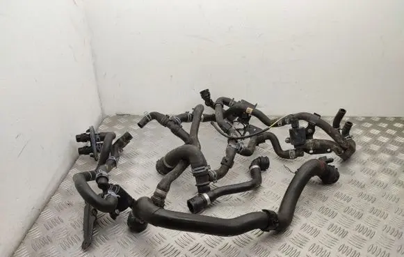 Audi A4 S4 B8 8K Engine coolant pipe/hose 8K0121049AE 8K0819334AJ 4H0121671D