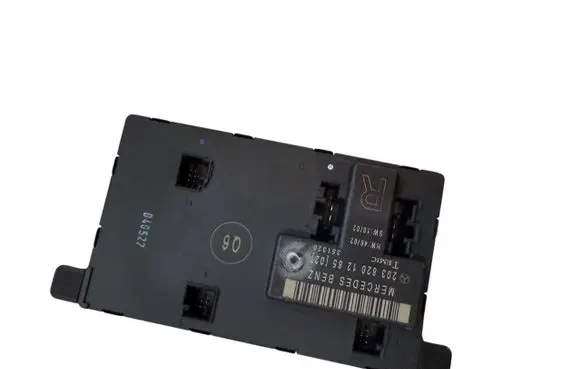 Mercedes-Benz C AMG W203 Door control unit/module 2038201285 351320 A2038201285