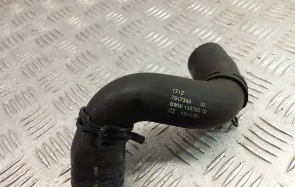 BMW X1 F48 F49 Engine coolant pipe/hose 7617368