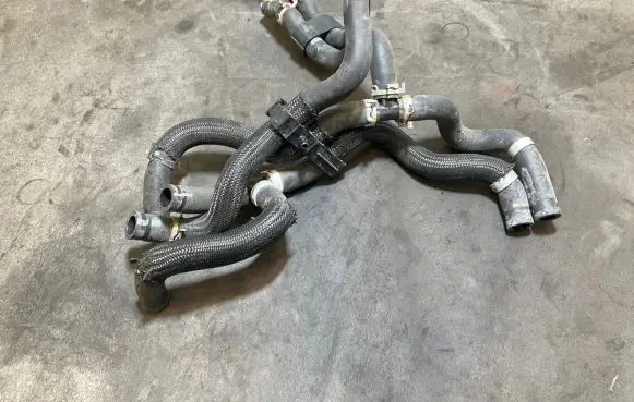 Lexus RX 450H Engine coolant pipe/hose