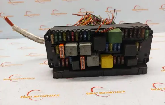 Mercedes-Benz E W212 Fuse box set A2129006924