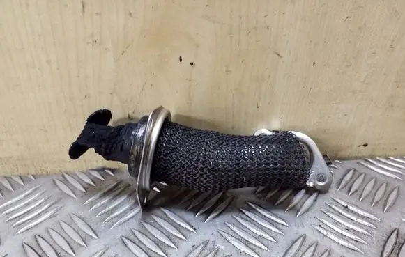 Ford Kuga II EGR valve line/pipe/hose 9687200880