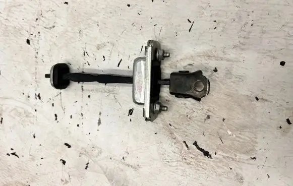 Opel Mokka X Rear door check strap stopper 0271