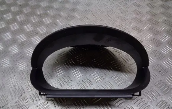 Ford Fiesta Steering wheel column trim