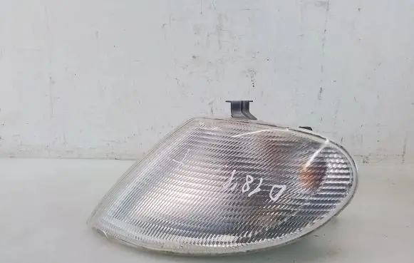 Seat Alhambra (Mk1) Front indicator light