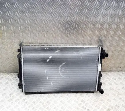 Audi Q3 F3 Coolant radiator 5Q0121251GD