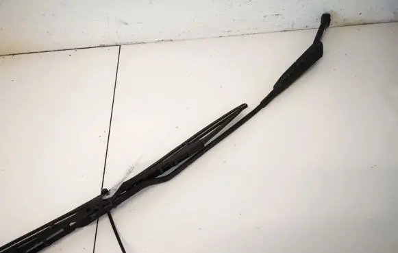 Audi A4 S4 B5 8D Front wiper blade arm 8d1955408a