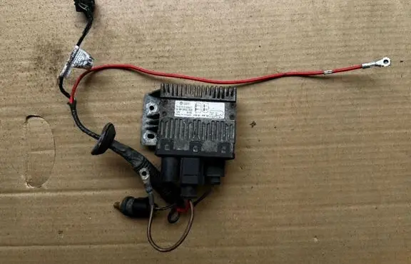 Volkswagen Transporter - Caravelle T5 Coolant fan relay 7H0919506F 895904000