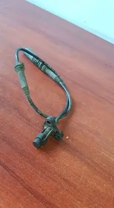 BMW 6 E63 E64 ABS brake wheel speed sensor 6908705