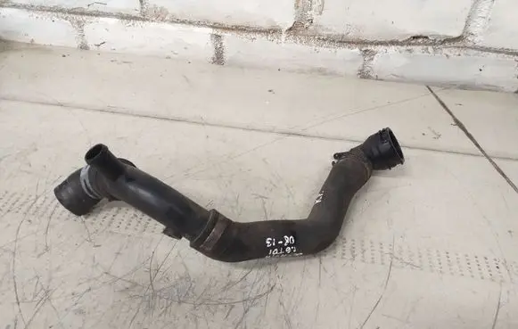 Skoda Octavia Mk2 (1Z) Engine coolant pipe/hose 1K0122101KN
