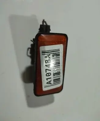 Volkswagen Golf III Front fender indicator light 