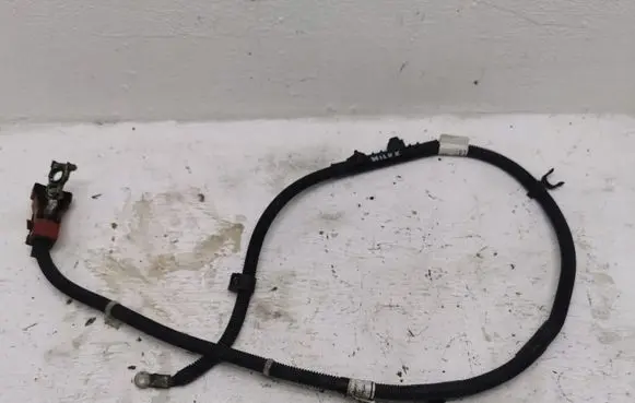Toyota Corolla E100 Positive cable (battery)