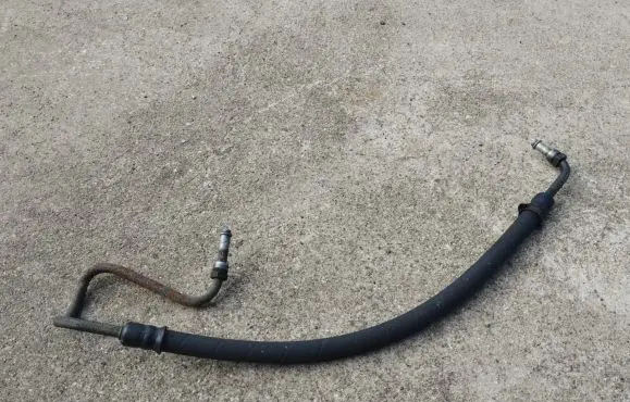 Jeep Grand Cherokee (WK) Power steering hose/pipe/line