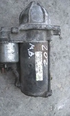 Mercedes-Benz Vito Viano W639 Starter motor 0051511301