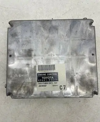Toyota Avensis T250 Engine control unit/module MB1758009411 8966105C71 1758009411