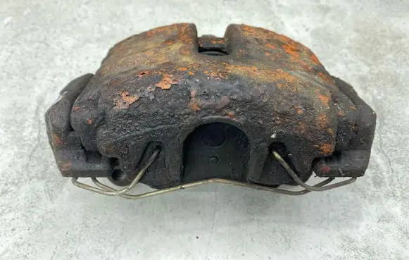 Front brake caliper