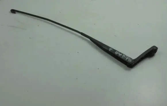 Fiat Punto (188) Front wiper blade arm