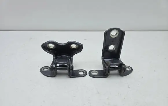 Lexus CT 200H Rear door hinge set 