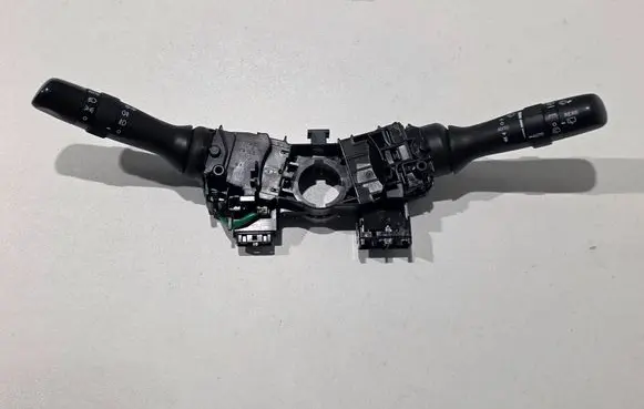 Lexus CT 200H Wiper turn signal indicator stalk/switch 4819017f402 4211117f534