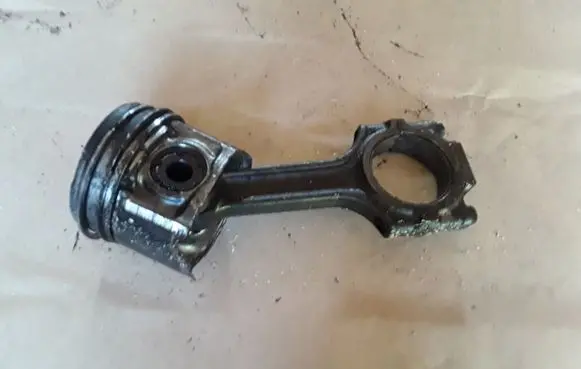 Opel Vectra C Piston with connecting rod NOCODE